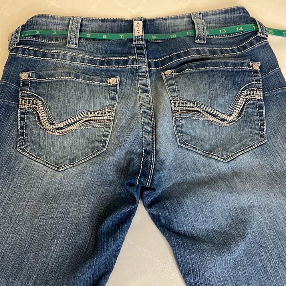 Ariat Mid-Rise boot cut denim jeans. Size 27S